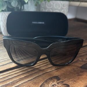 Authentic Dolce & Gabbana  DG 4286 3079/87 Patent Black Sunglasses